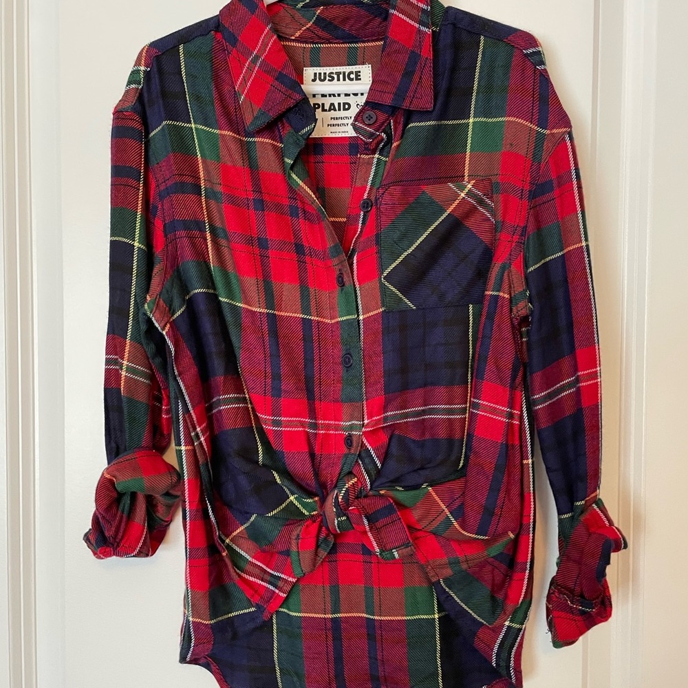 Plaid Button Down shirt, long in the back